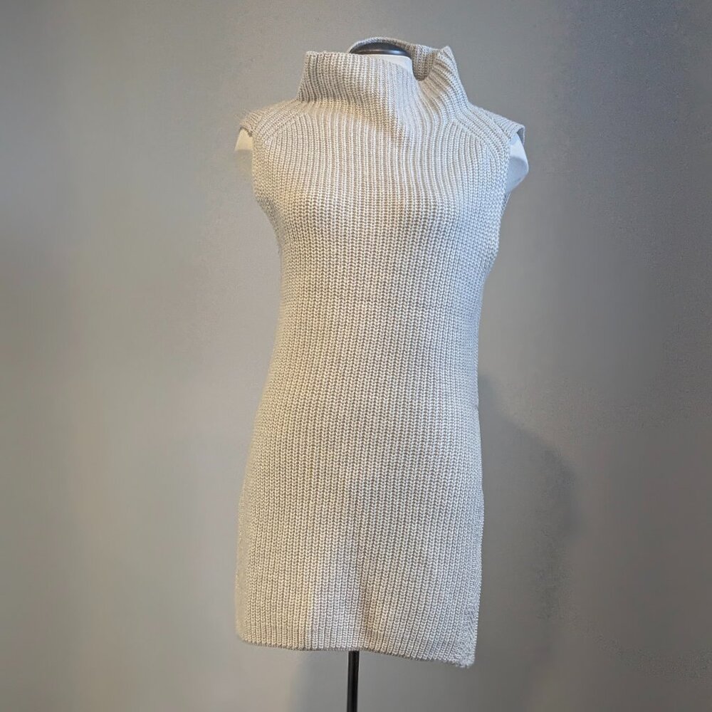 100% Wool Italian Sleeveless Turtleneck Sweater Medium Large Vest Natural Cream